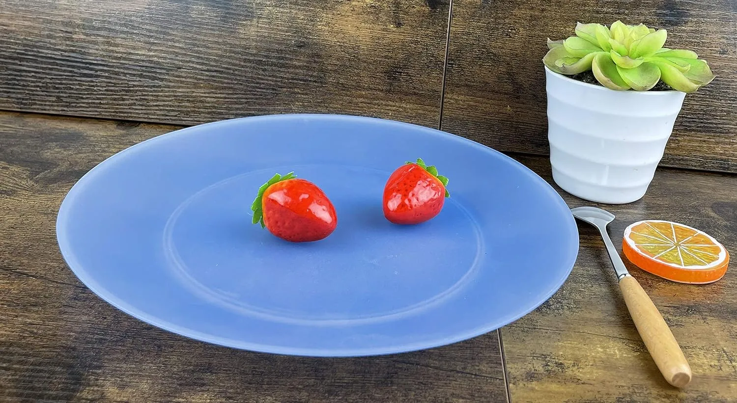 AOYITE 10 inch Plastic Plates Reusable - Lightweight Flat Dinner Plates set of 12 - BPA Free Dishwasher Safe & Microwave Plate for Kids Kitchen Party Camping Outdoor