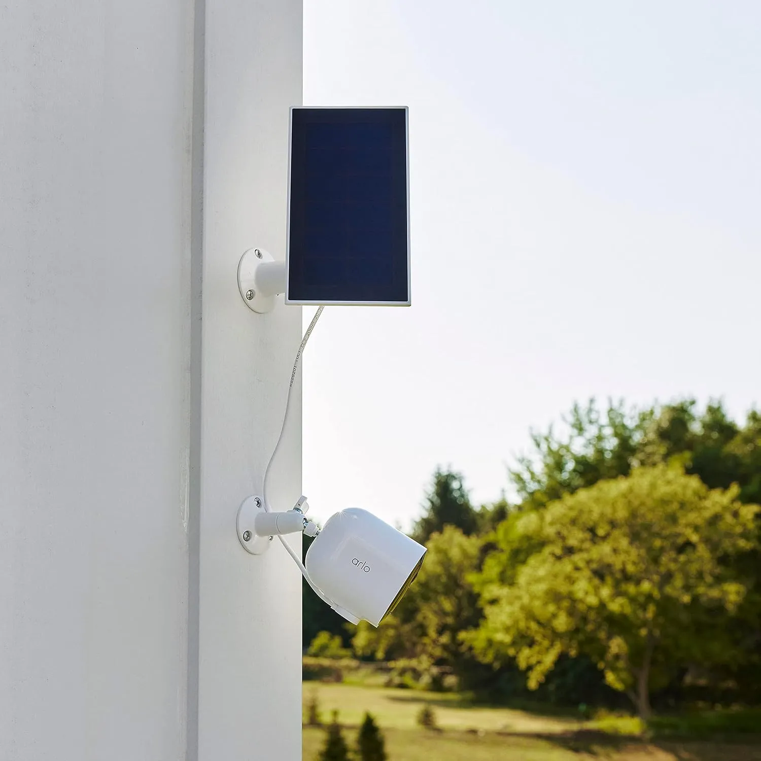 Arlo Solar Panel Charger (2021 Released) - Arlo Certified Accessory - Works with Arlo Pro 5S 2K, Pro 4, Pro 3, Floodlight, Ultra 2, and Ultra Cameras, Weather Resistant, Easy Install, White - VMA5600