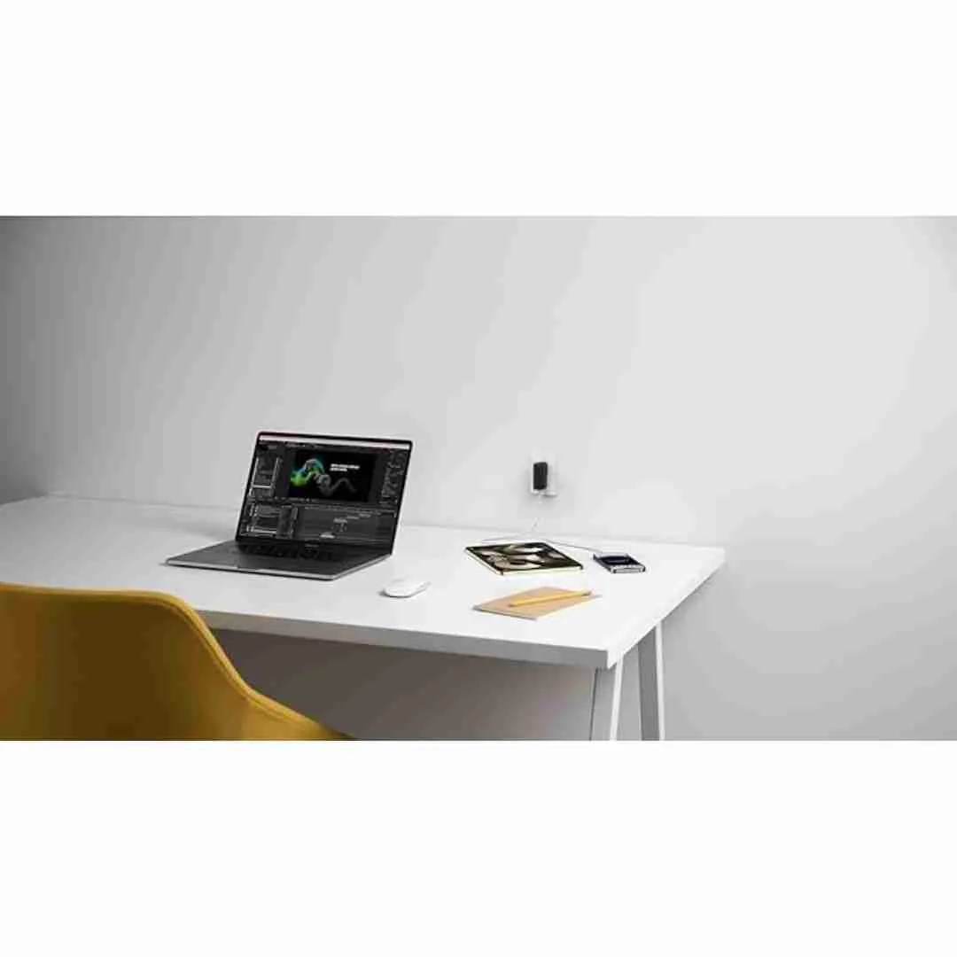 Belkin Hybrid 20W Power Bank 5000mAH Wall Charger 25W
