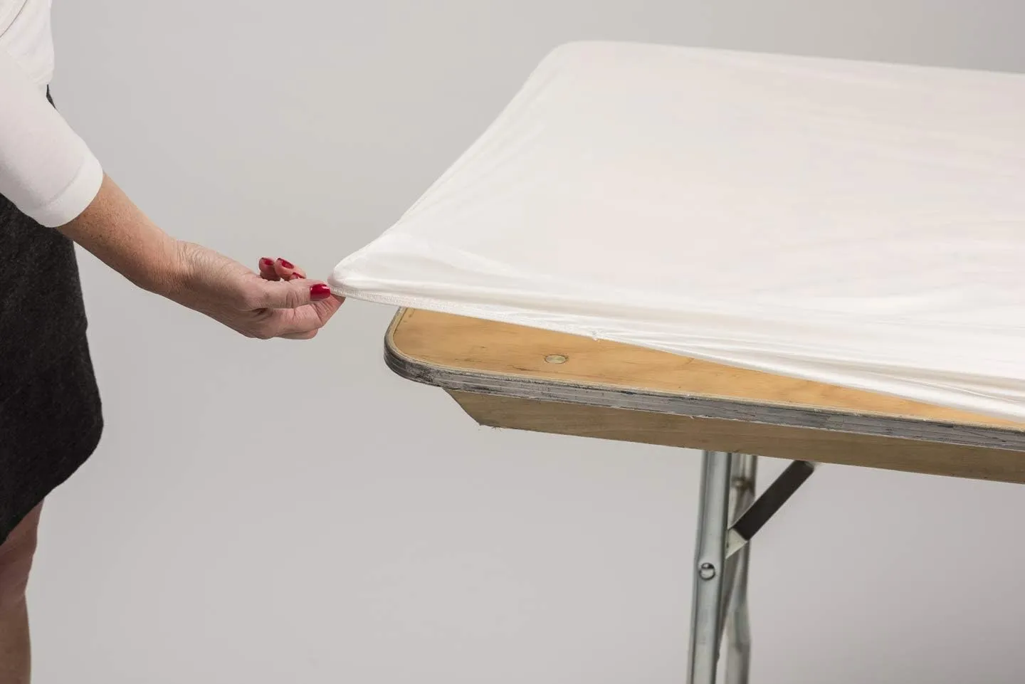 Collegiate Kwik-Covers Rectangle Plastic Table Covers, Bundle of 2 (University of Illinois, 6')