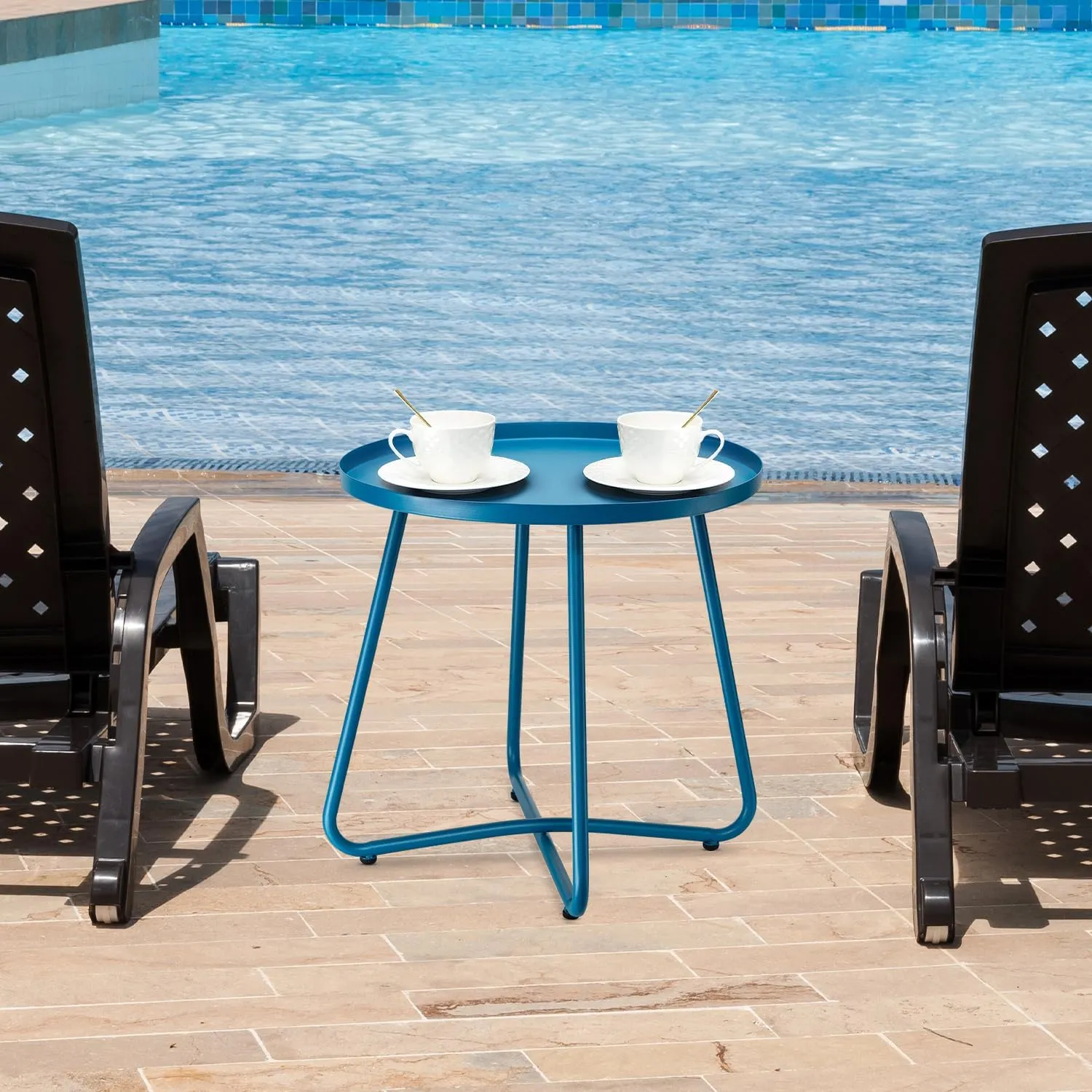 danpinera Outdoor Side Tables, Weather Resistant Steel Patio Side Table, Small Round Outdoor End Table Metal Side Table for Patio Yard Balcony Garden Bedside (Blue)