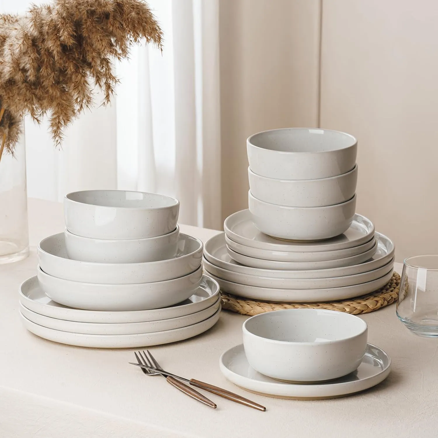 Famiware Milkyway Dinnerware Sets, 24 Piece Dish Set, Plates and Bowls Sets for 8, White