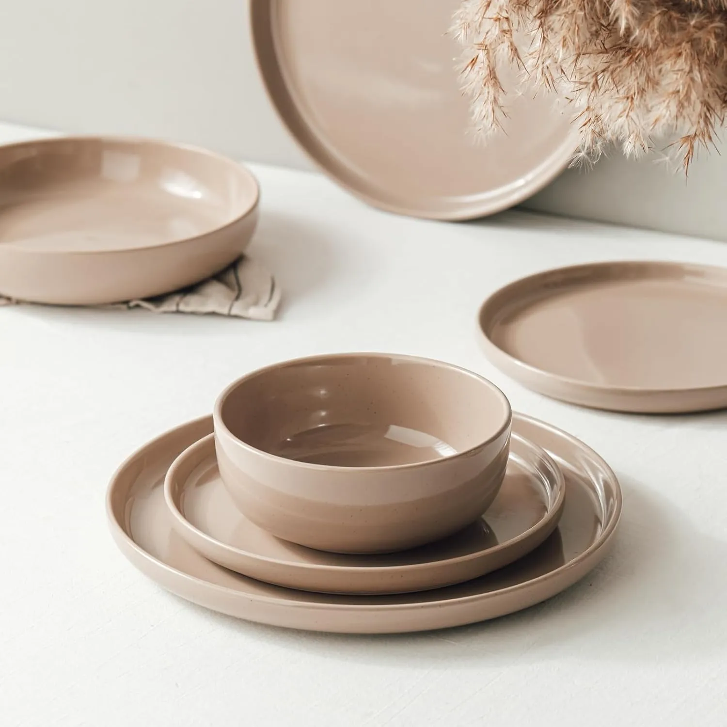 Famiware Milkyway Plates and Bowls Set, 12 Pieces Dinnerware Sets, Dishes Set for 4, Cinnamon Brown