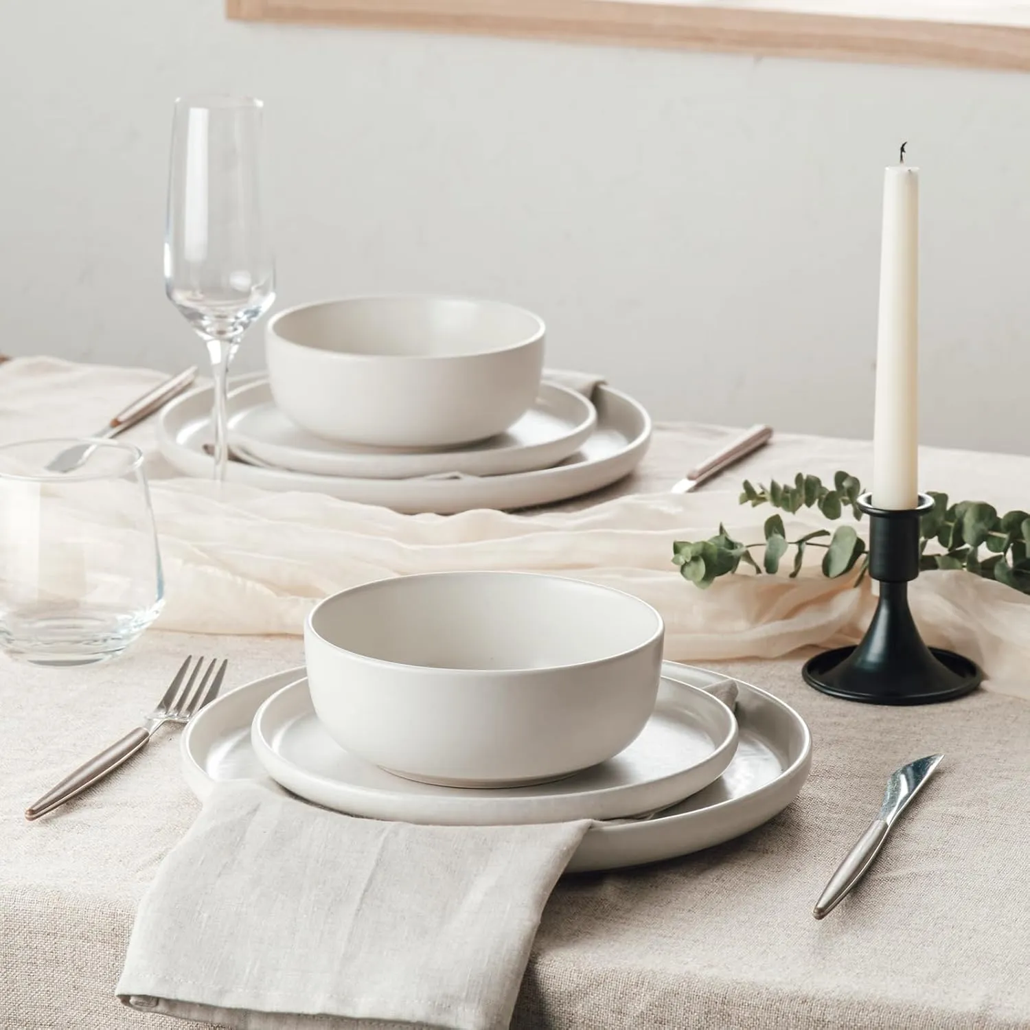 Famiware Milkyway Plates and Bowls Sets, 12 Pieces Dinnerware Sets, Reactive Glaze Dish Set, Stoneware Dishes Set for 4, Matte White