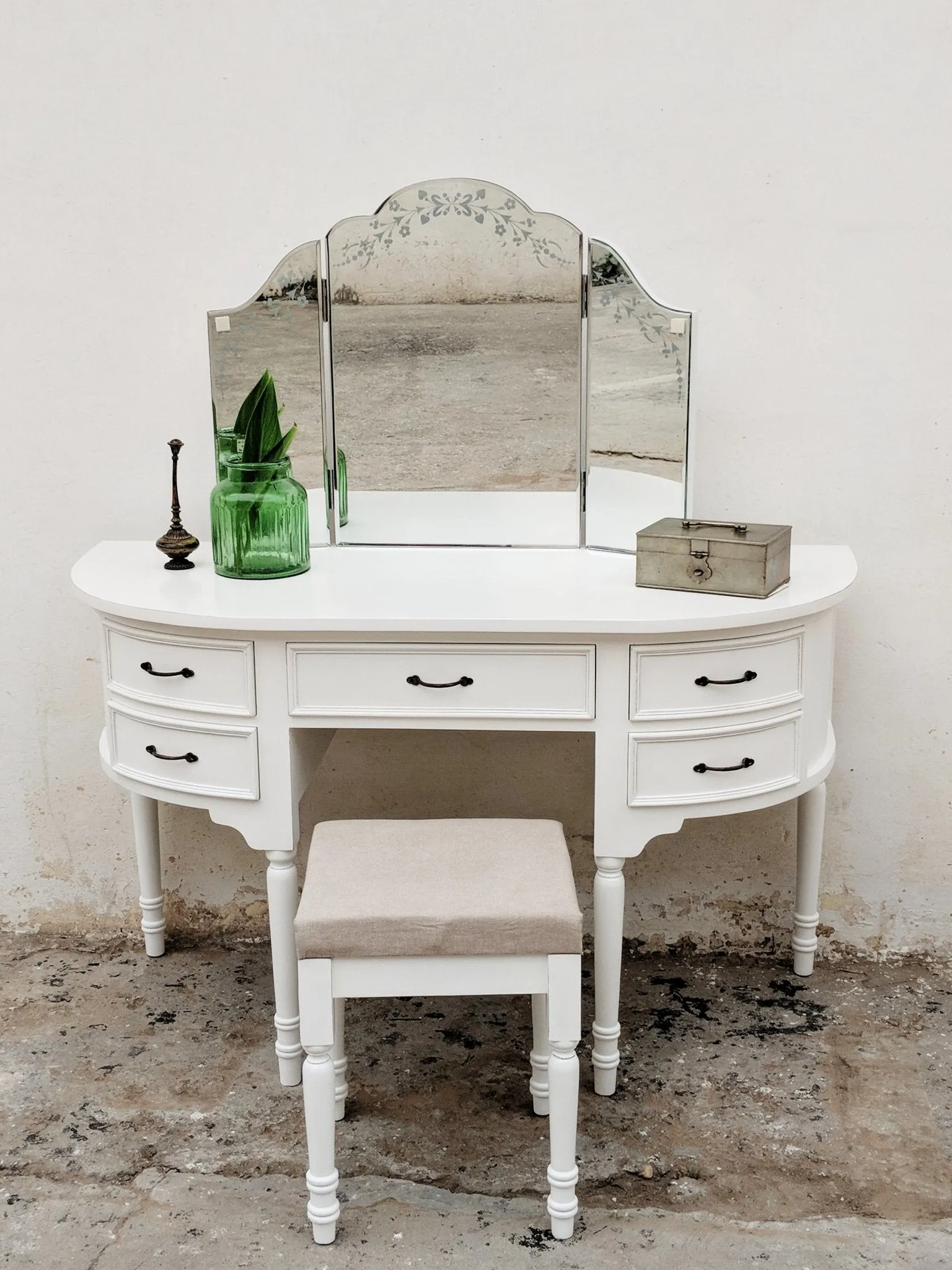 Jamila Dressing Table Set