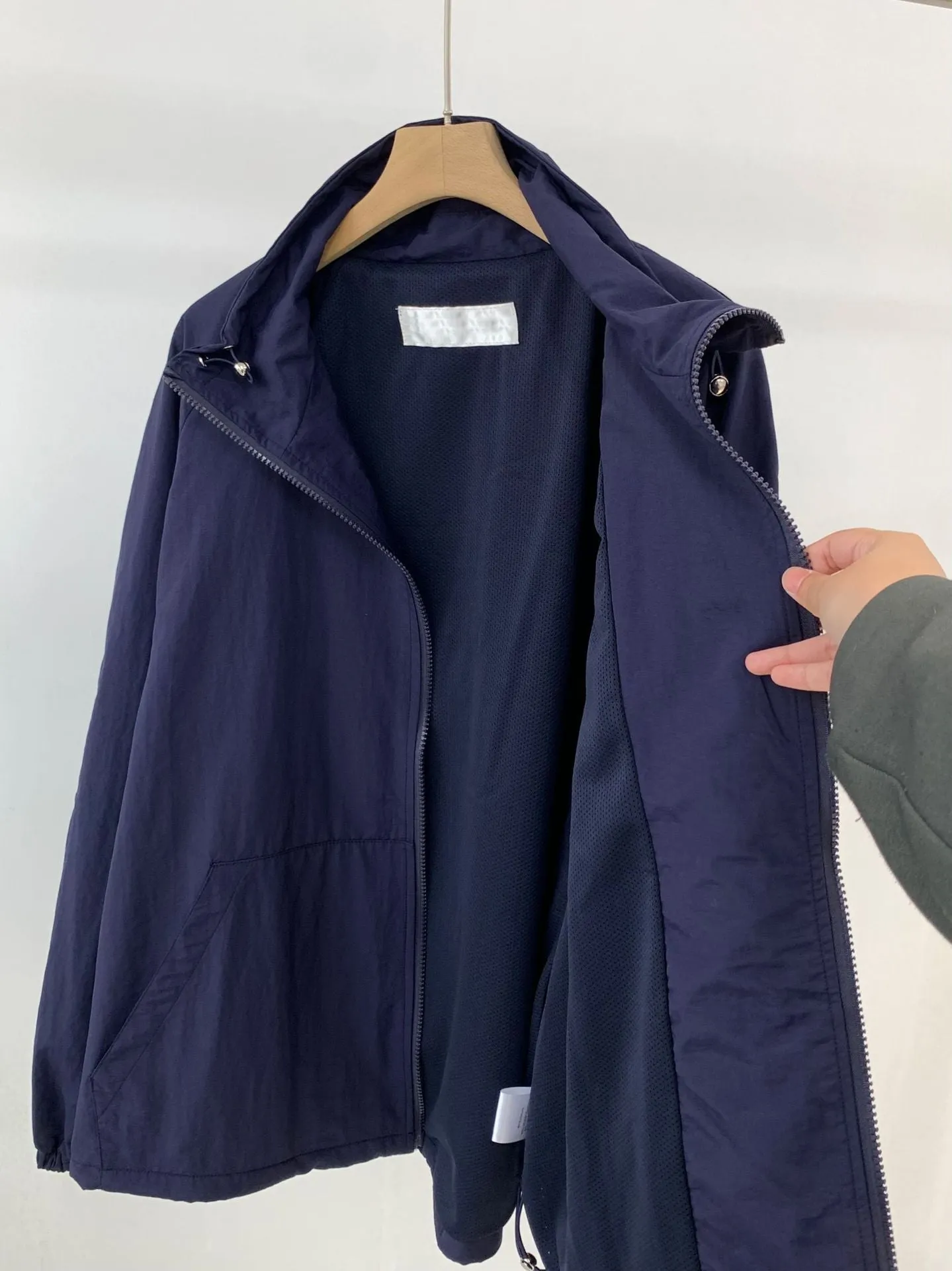Lightweight jacket