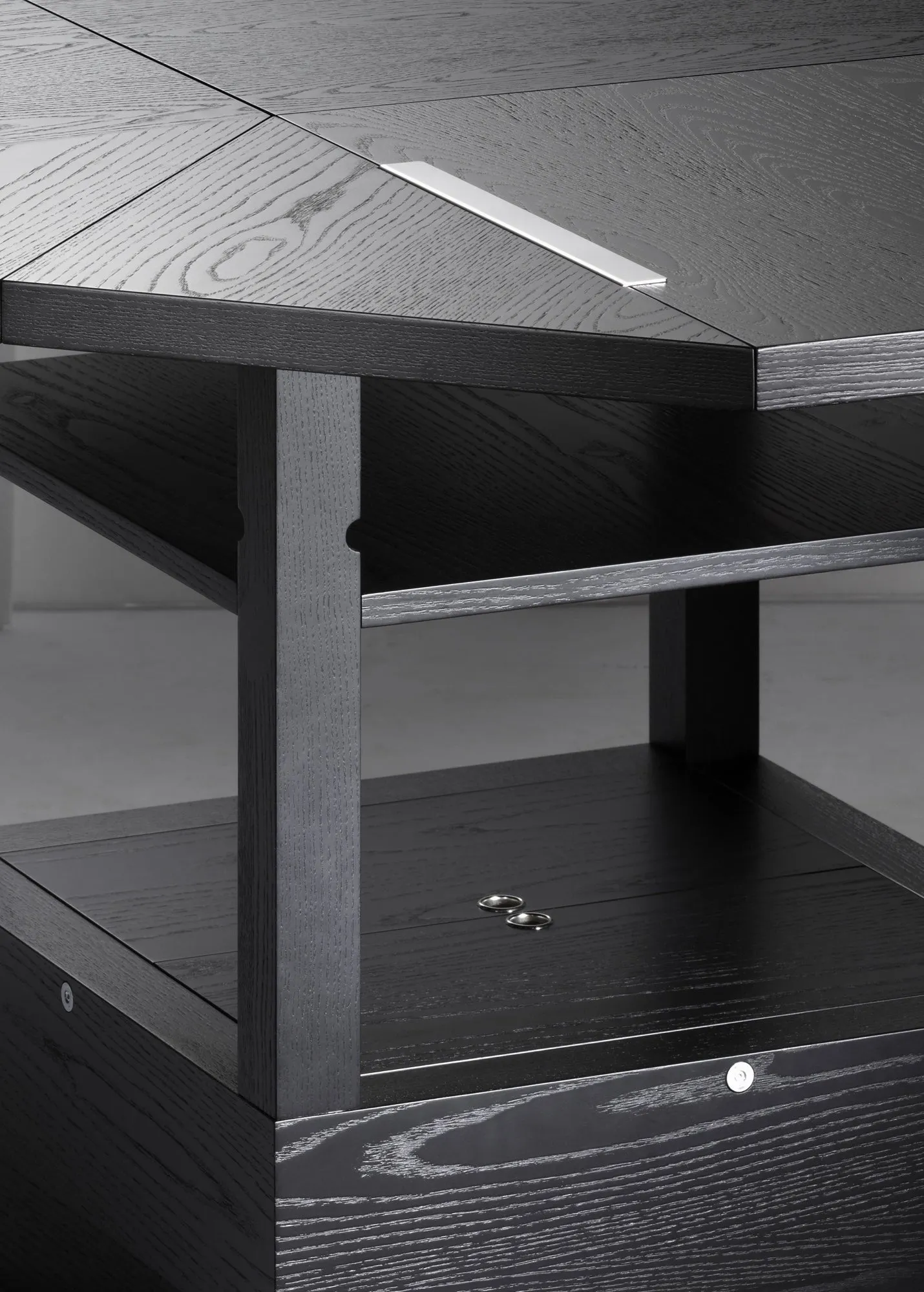 M10 table