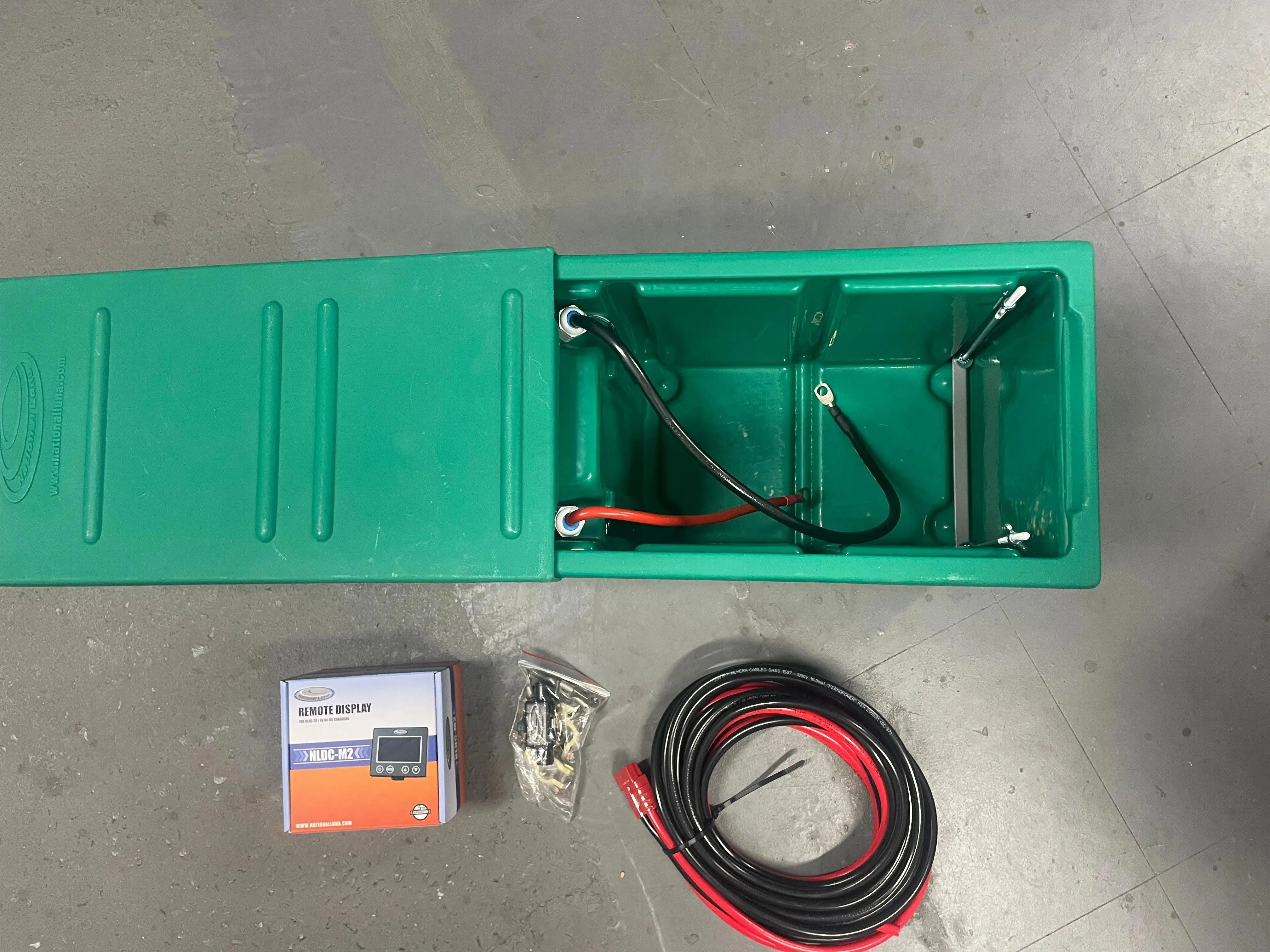National Luna 12v DCDC Charger Box (Green) Ideal for Lithium Battery