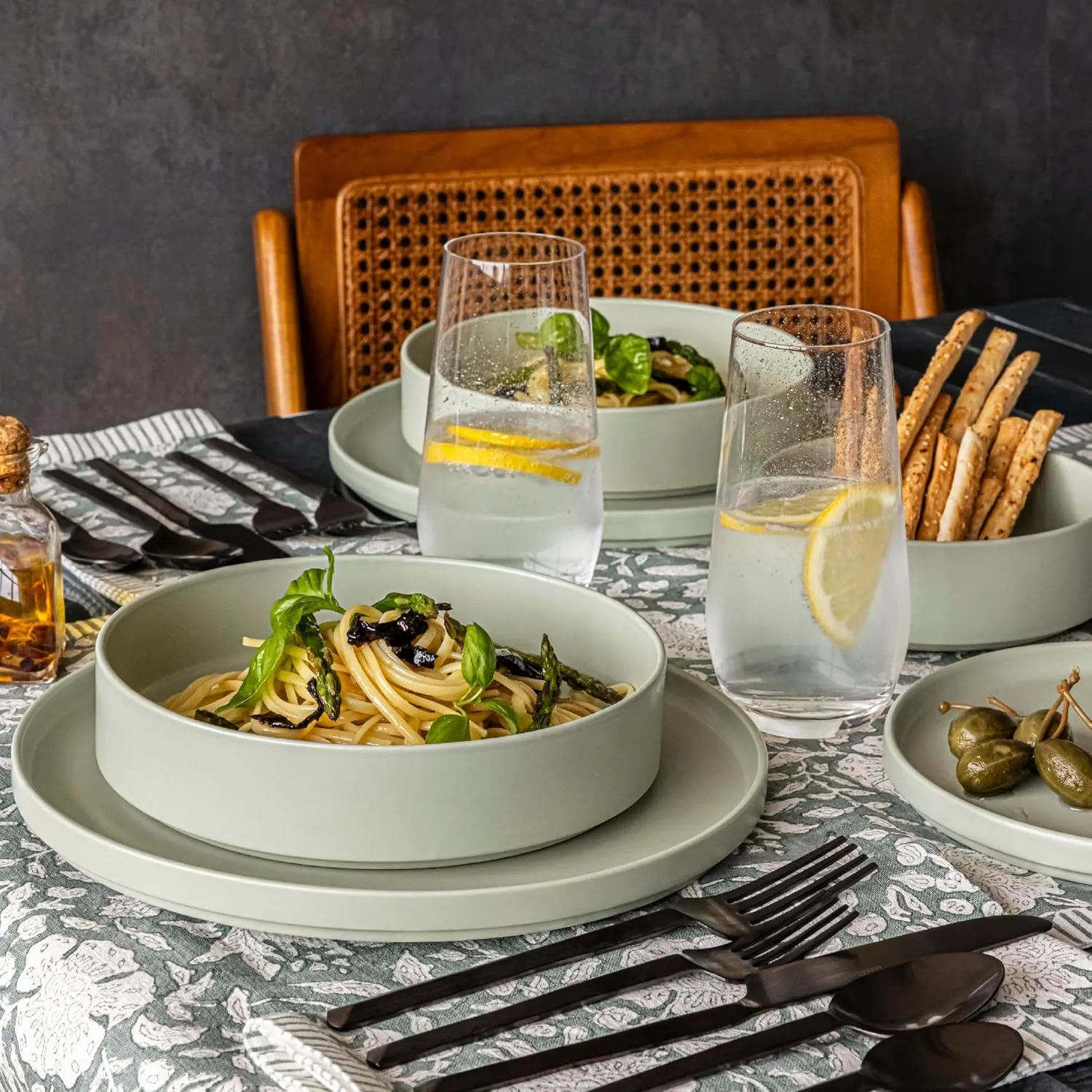 over&back 16-Piece Stackable Dinnerware Dish Set - Stoneware Dishes - Includes 4 Dinner Plates, 4 Salad Plates, 4 Cereal Bowls, and 4 Dinner Bowls - All-Occasion Place Settings - Semi-Matte Sage