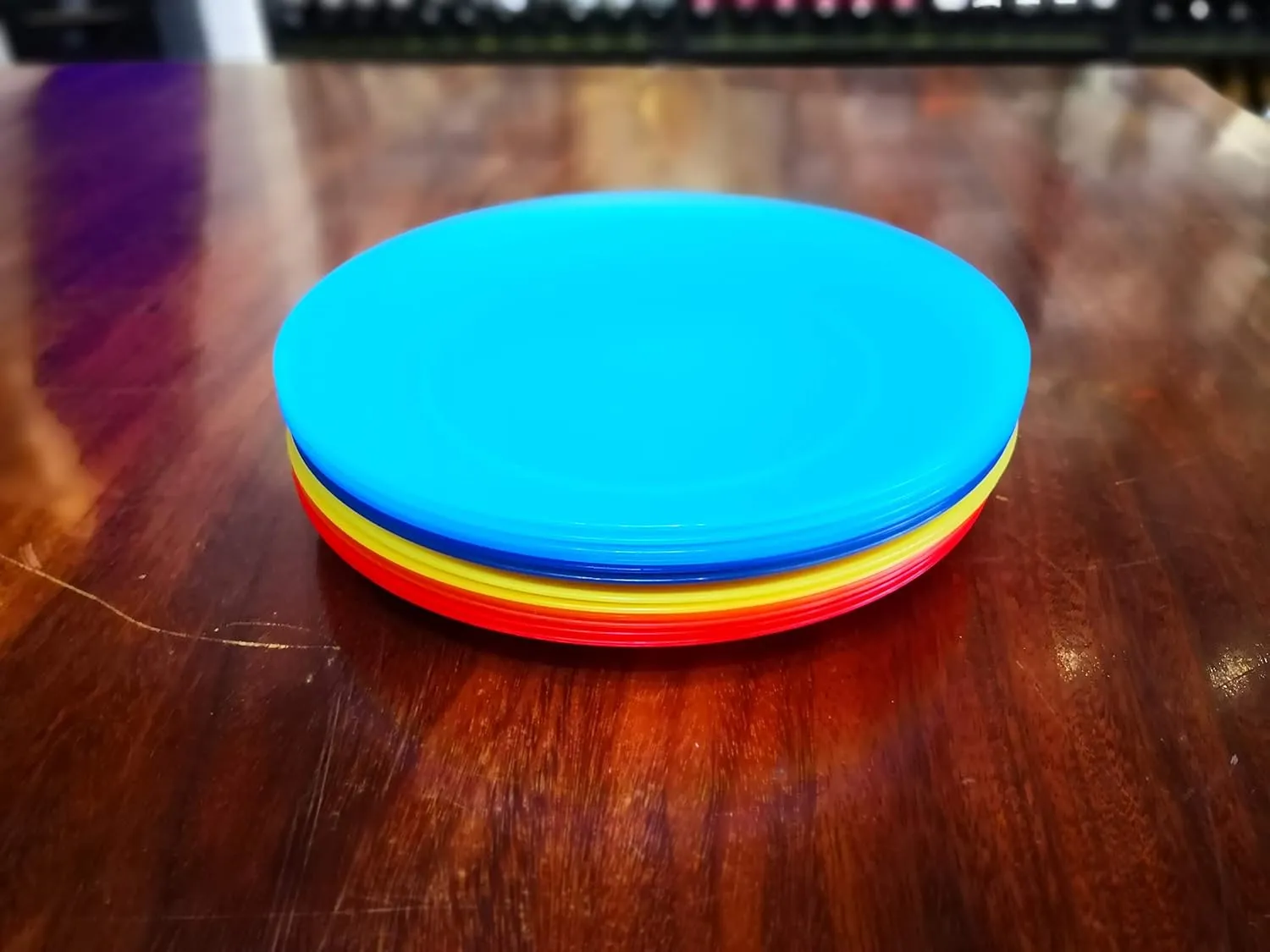 Plastic Dinner Plates Reusable - Unbreakable Lightweight Flat Plates 10 inch - BPA Free Dishwasher Safe & Microwave Colorful Plate set of 12 for Kids Kitchen Camping Outdoor