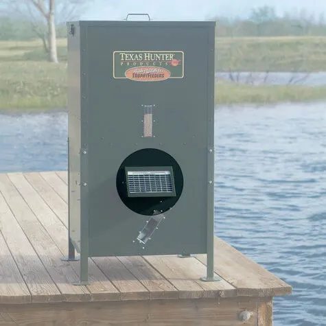 Texas Hunter 12-Volt Solar Charger for Directional Feeders