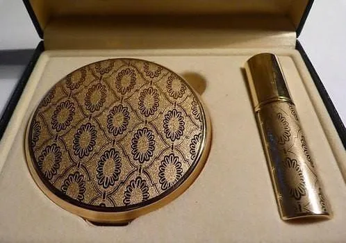 Unused Stratton vanity set vintage compact mirrors cased compacts retro bridesmaids gifts