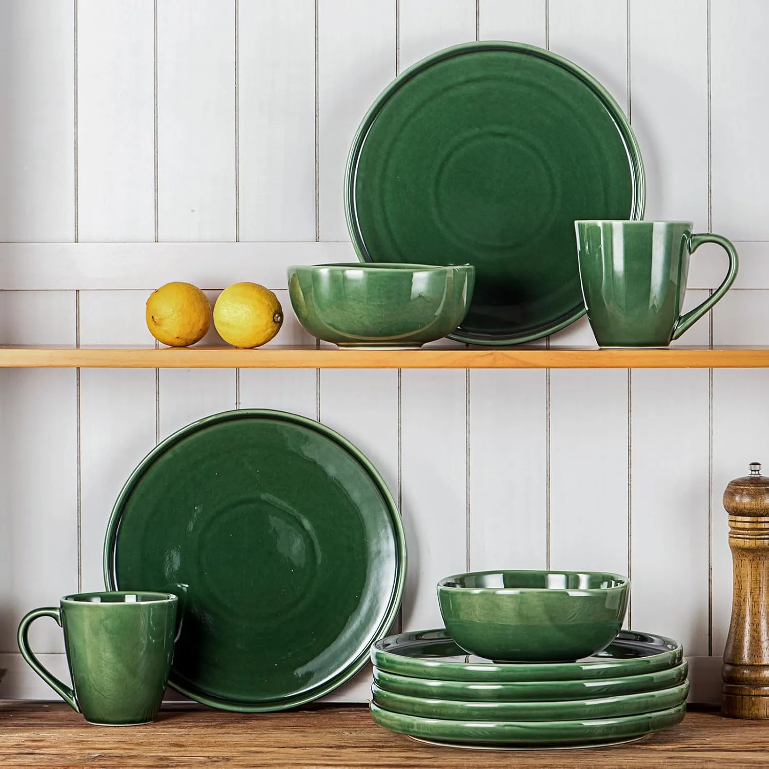 vicrays Ceramic Dinner Plates Set - Porcelain 10 Inch Flat Steak Pasta Pizza Plate Home Party Restaurant Plate Scratch Resistant Microwave Oven and Dishwasher Safe Set of 6 Green