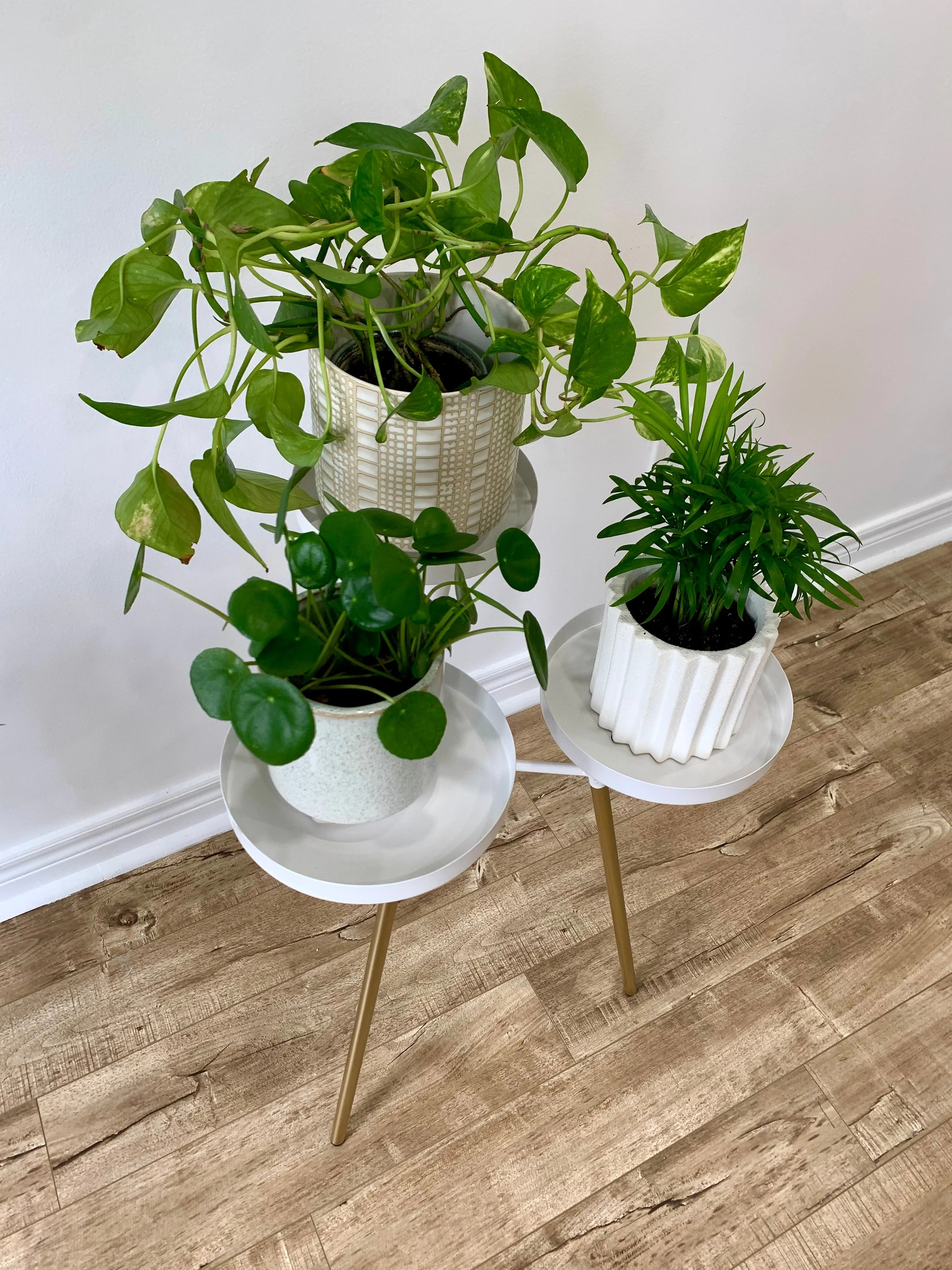 White Metal 3-Tier Plant Stand/Table